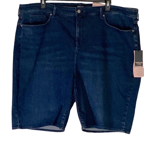 NYDJ  Denim Shorts, pre-washed, cotton and spandex, size 26 - Picture 2 of 9